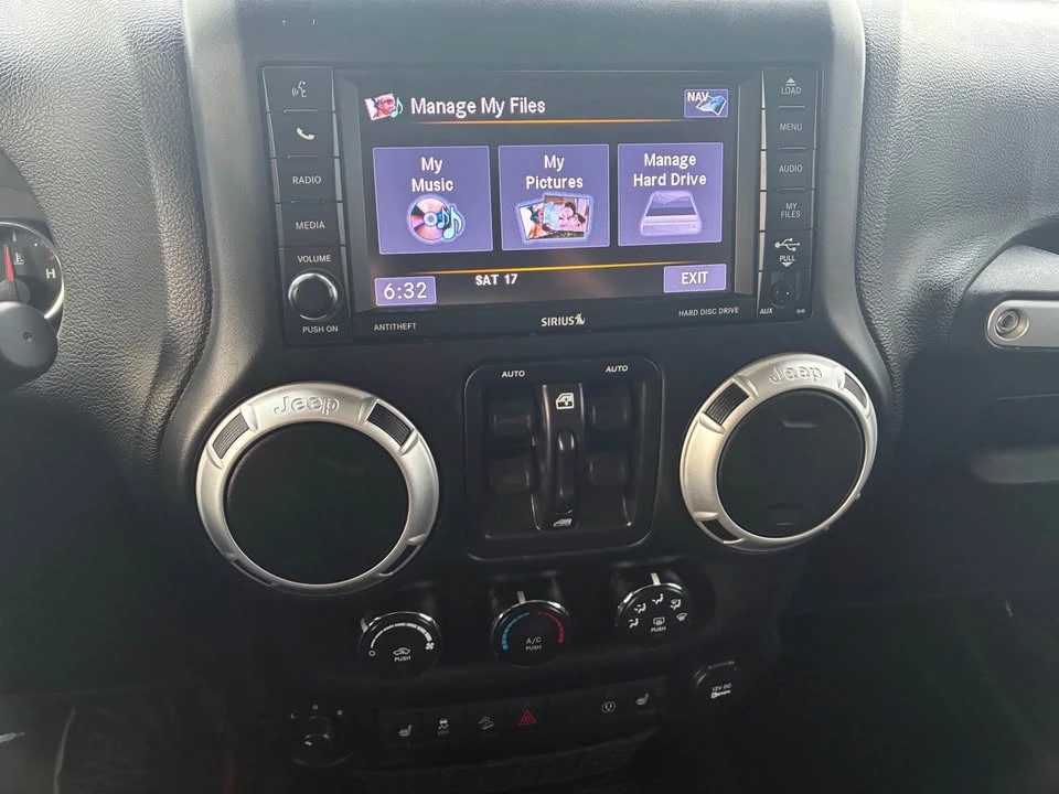2018 Jeep JL Wrangler - Image 17 of 18