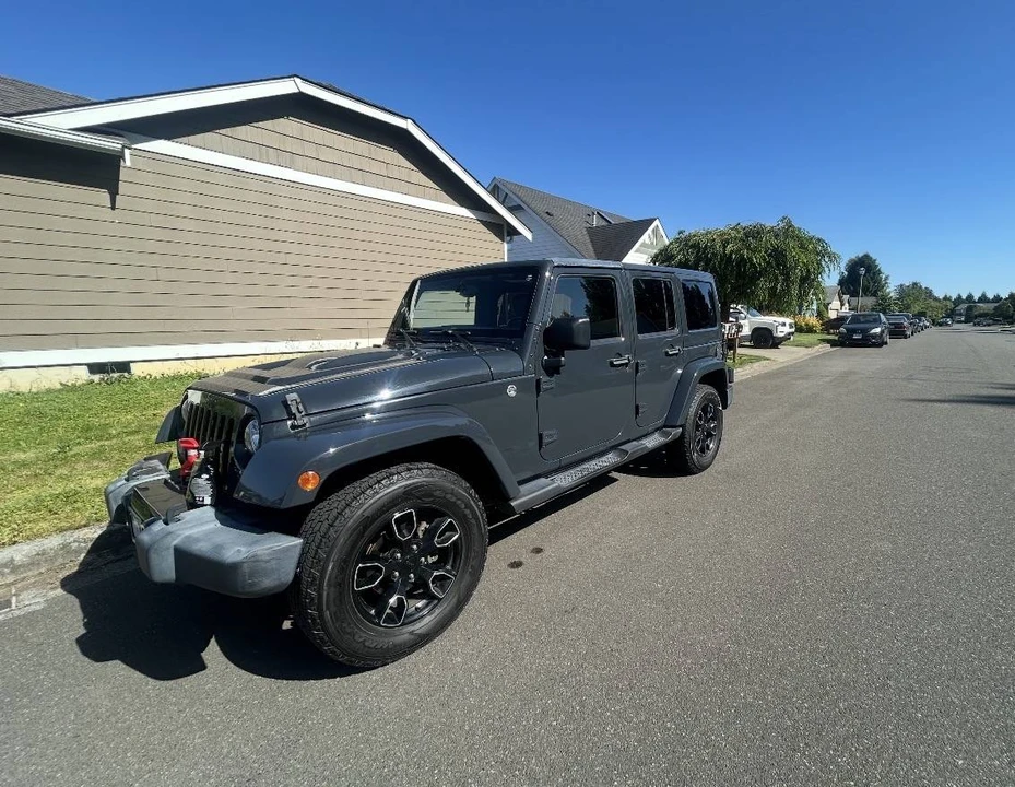 2018 Jeep Wrangler - Image 2 of 11