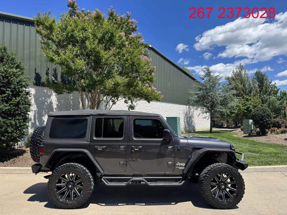 2018 Jeep Wrangler - Image 2 of 31