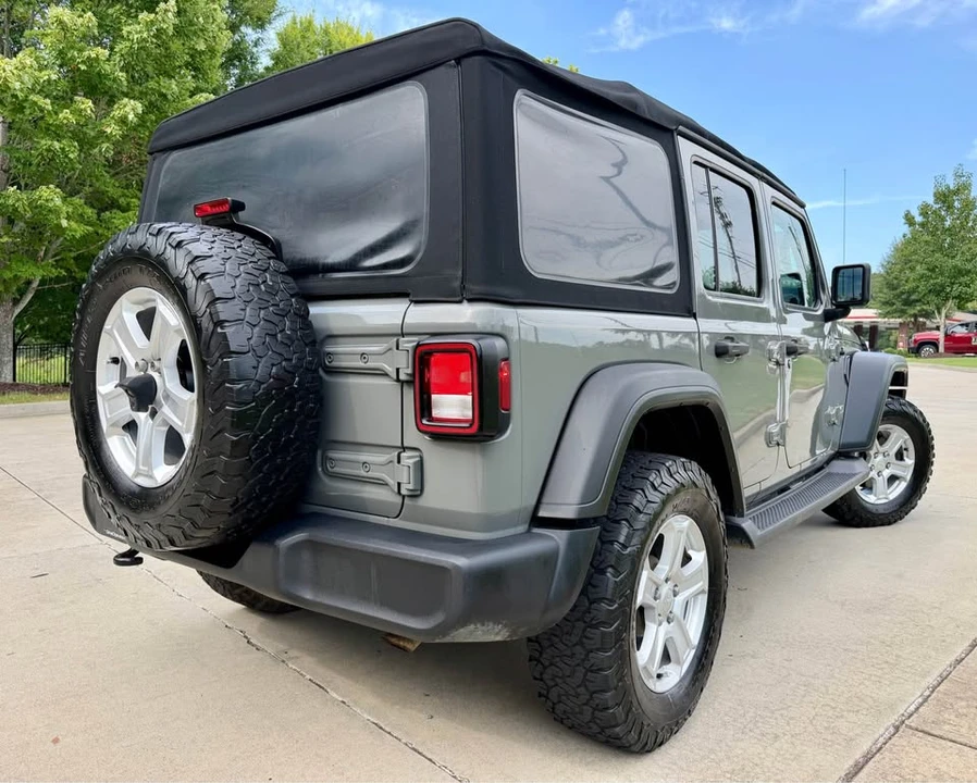 2018 Jeep JK Wrangler - Image 13 of 14