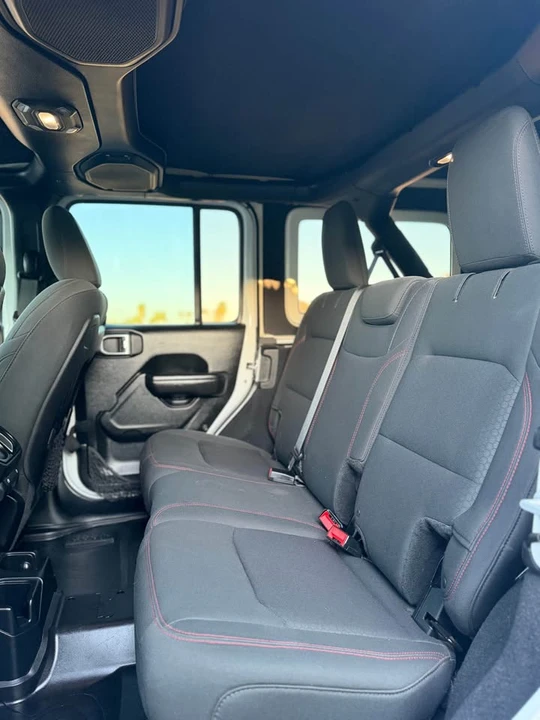 2018 Jeep JL Wrangler - Image 6 of 7