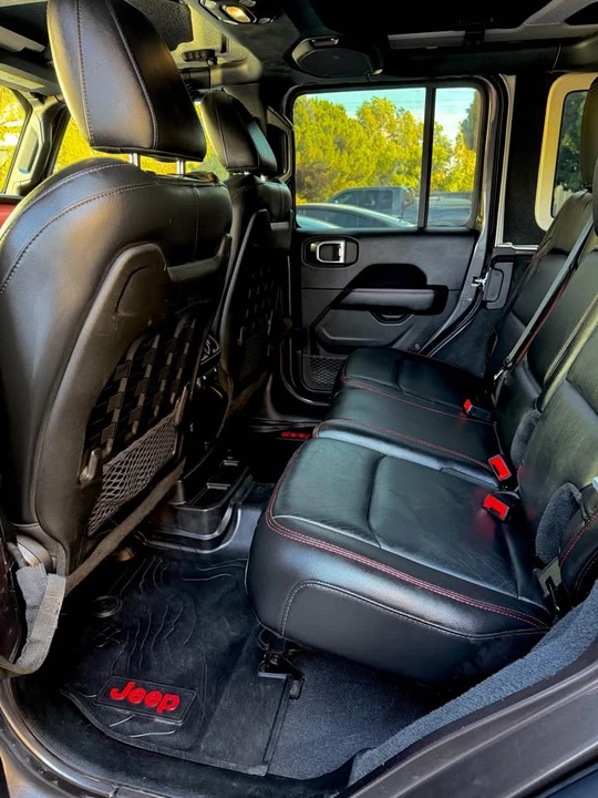2018 Jeep Wrangler - Image 11 of 20