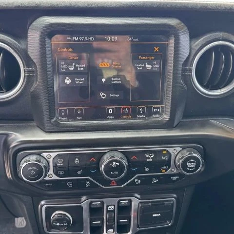 2018 Jeep JL Wrangler - Image 11 of 14