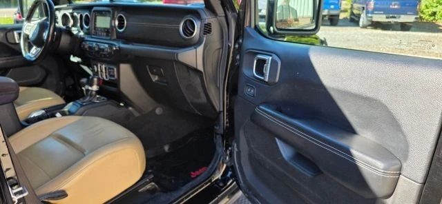 2018 Jeep JL Wrangler - Image 15 of 19