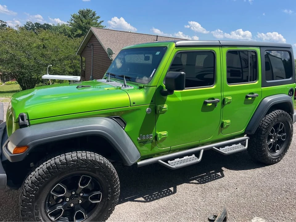 2018 Jeep JL Wrangler - Image 2 of 7