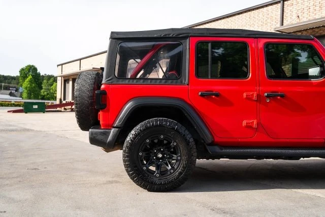 2018 Jeep JL Wrangler - Image 12 of 31