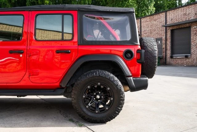 2018 Jeep JL Wrangler - Image 6 of 31