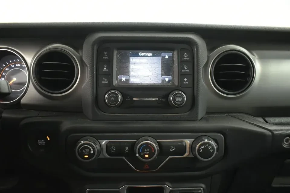 2018 Jeep JK Wrangler - Image 6 of 8