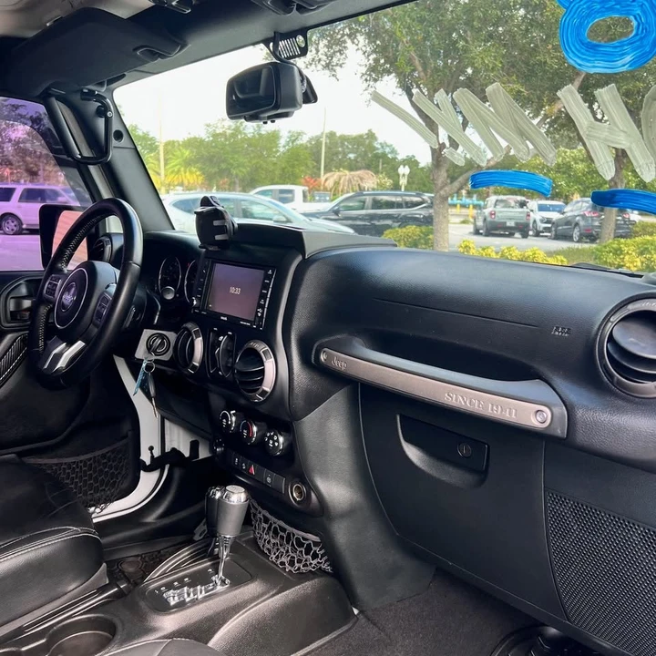 2018 Jeep JK Wrangler - Image 14 of 17