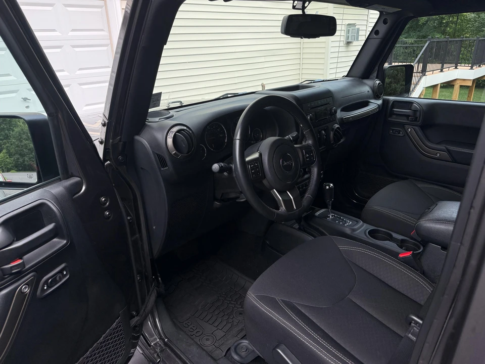 2018 Jeep JK Wrangler - Image 25 of 31