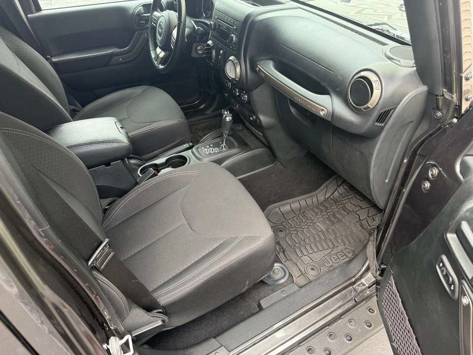 2018 Jeep JK Wrangler - Image 27 of 31