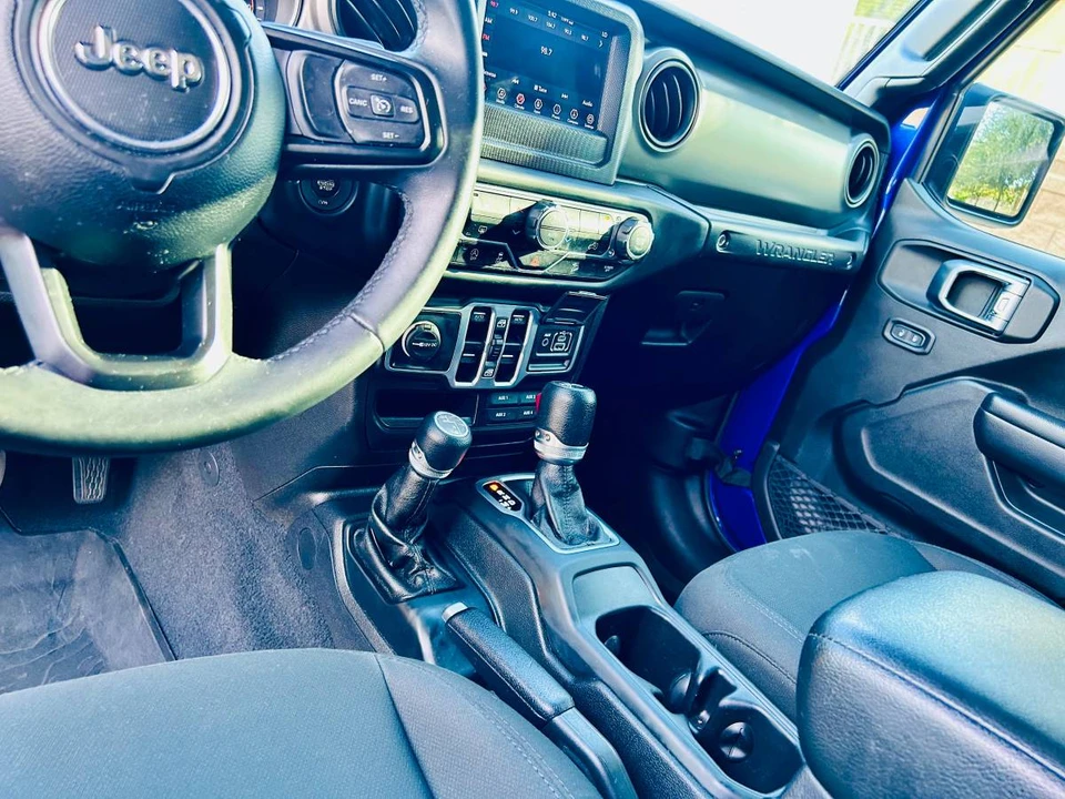 2018 Jeep JL Wrangler - Image 18 of 24