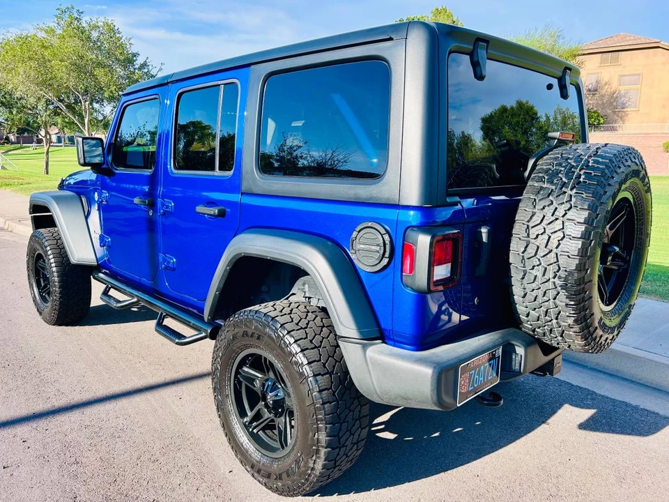 2018 Jeep JL Wrangler - Image 3 of 24