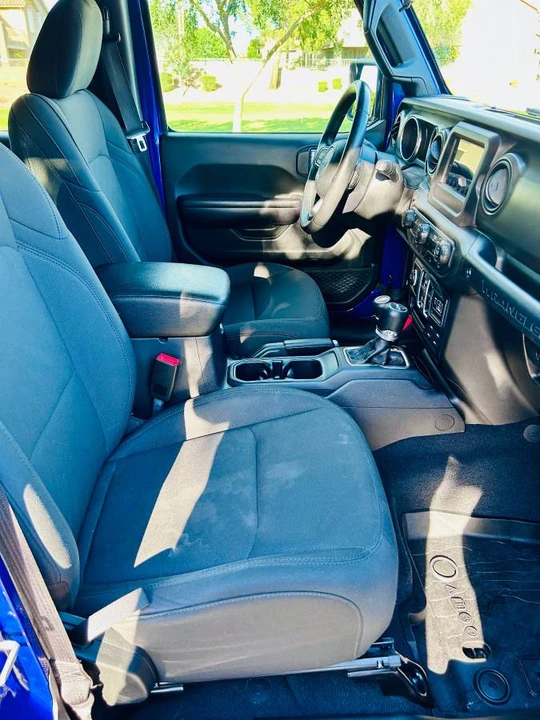 2018 Jeep JL Wrangler - Image 23 of 24