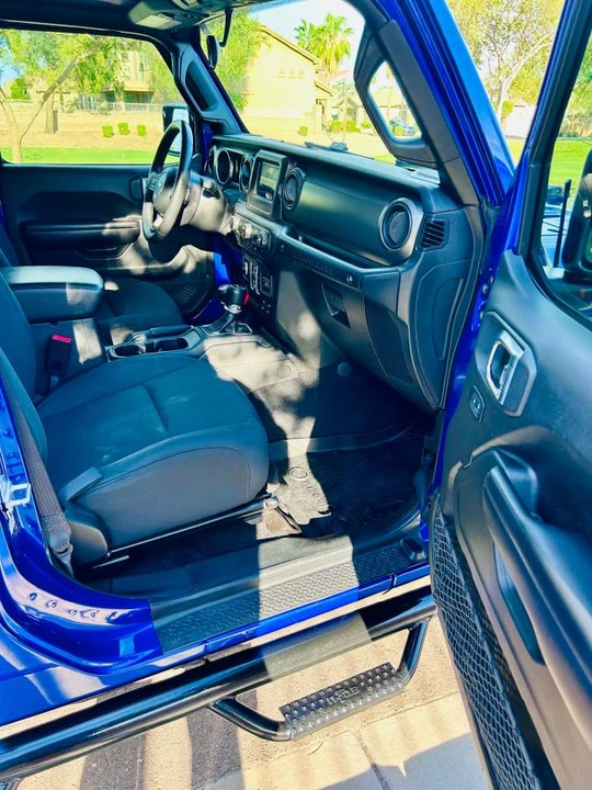 2018 Jeep JL Wrangler - Image 19 of 24