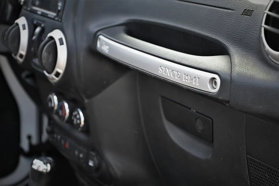 2018 Jeep JK Wrangler - Image 18 of 20