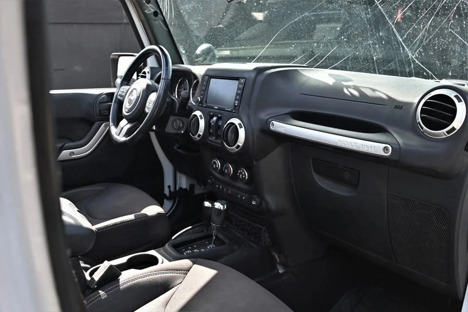 2018 Jeep JK Wrangler - Image 15 of 20