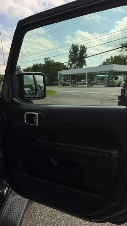 2018 Jeep JK Wrangler - Image 10 of 20
