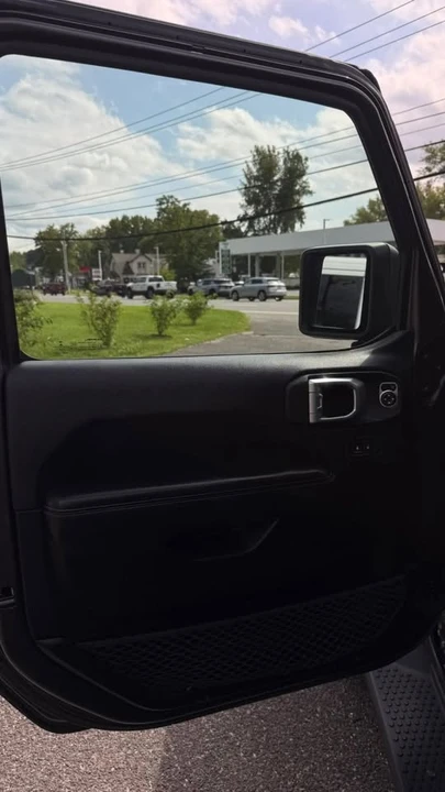 2018 Jeep JK Wrangler - Image 17 of 20