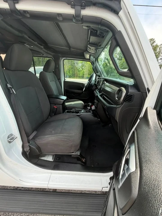 2018 Jeep JK Wrangler - Image 13 of 18