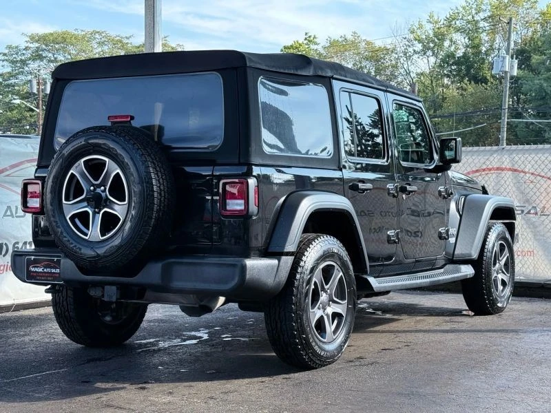 2018 Jeep JL Wrangler - Image 9 of 12