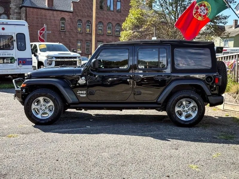 2018 Jeep JL Wrangler - Image 8 of 12