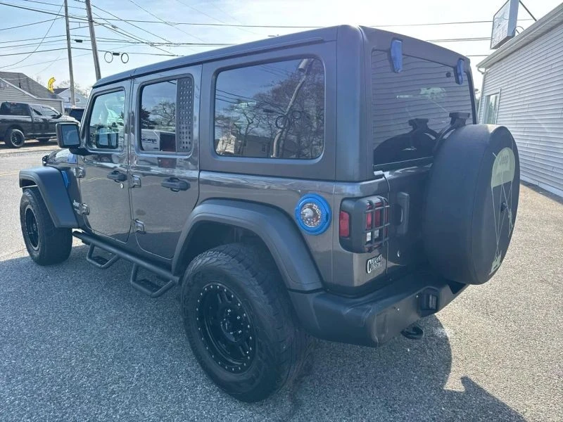 2018 Jeep JL Wrangler - Image 3 of 12