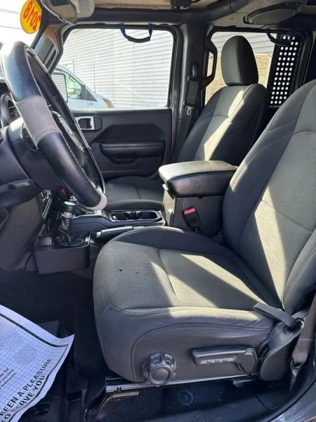 2018 Jeep JL Wrangler - Image 10 of 12