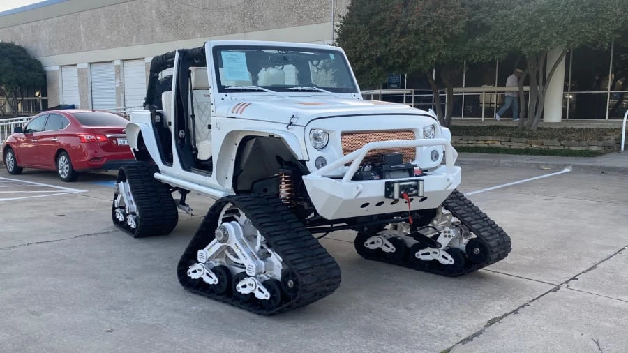 2018 Jeep Wrangler - Image 4 of 10