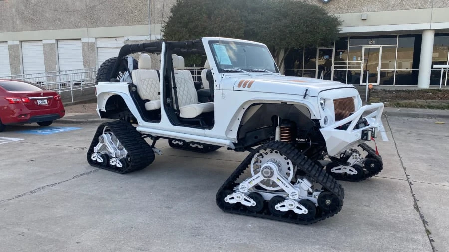 2018 Jeep Wrangler - Image 3 of 10