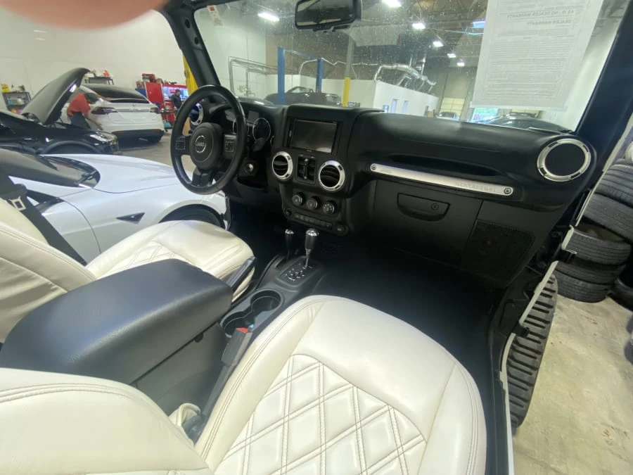 2018 Jeep Wrangler - Image 5 of 10