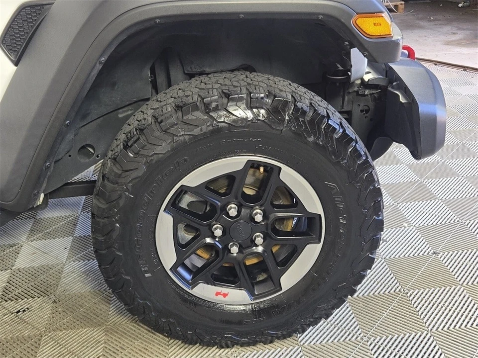 2018 Jeep JL Wrangler - Image 18 of 21