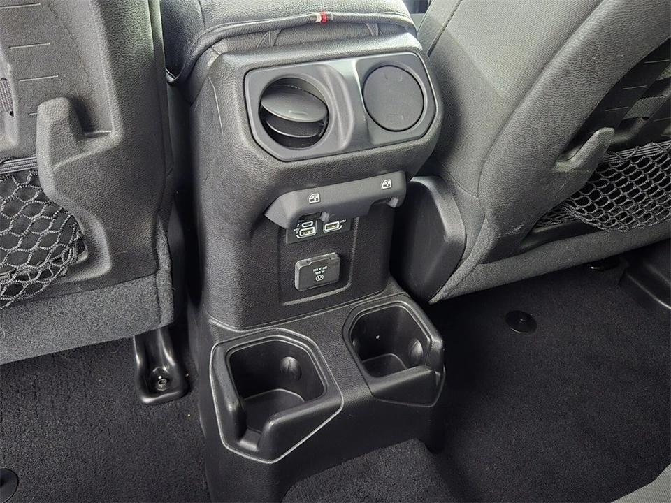 2018 Jeep JL Wrangler - Image 11 of 12
