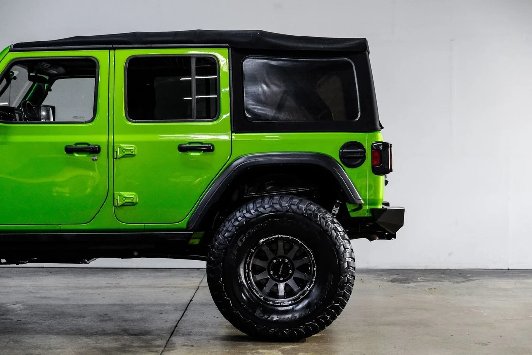2018 Jeep - Image 17 of 21