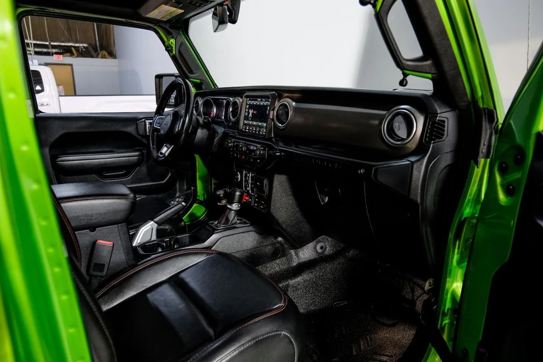2018 Jeep - Image 18 of 21