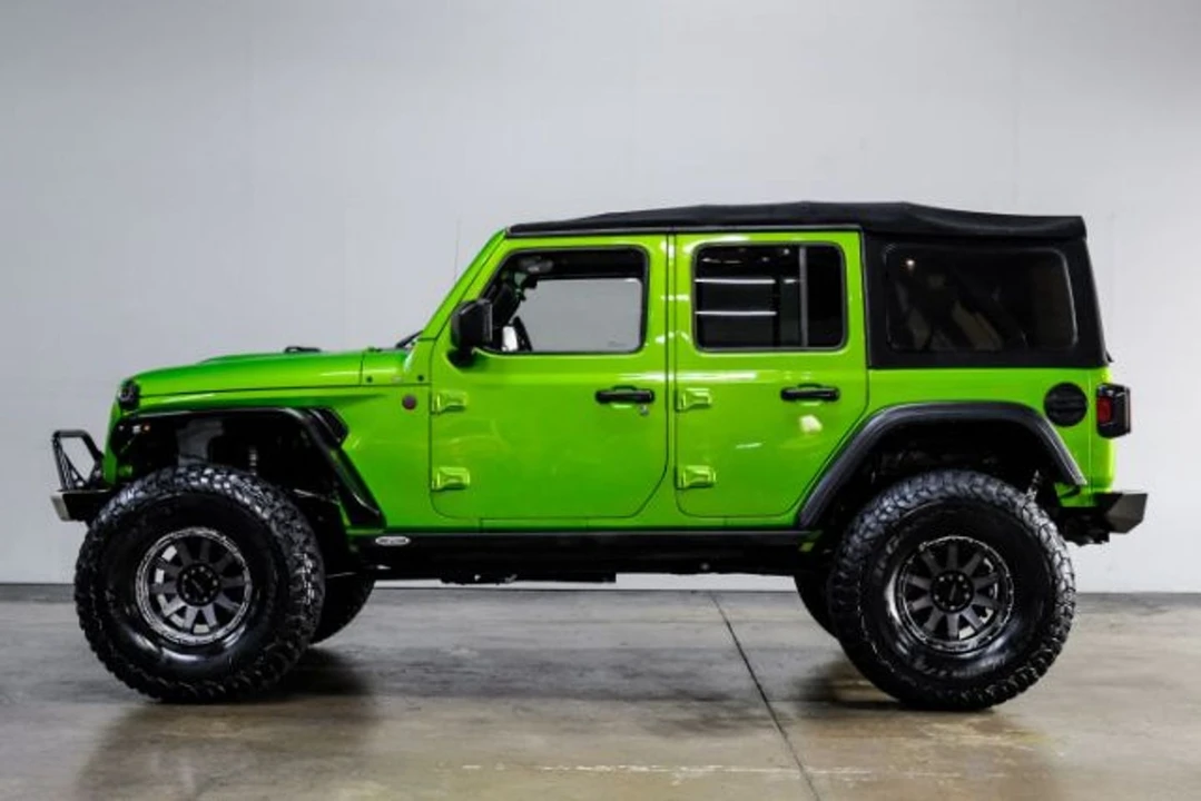 2018 Jeep Wrangler - Image 15 of 21