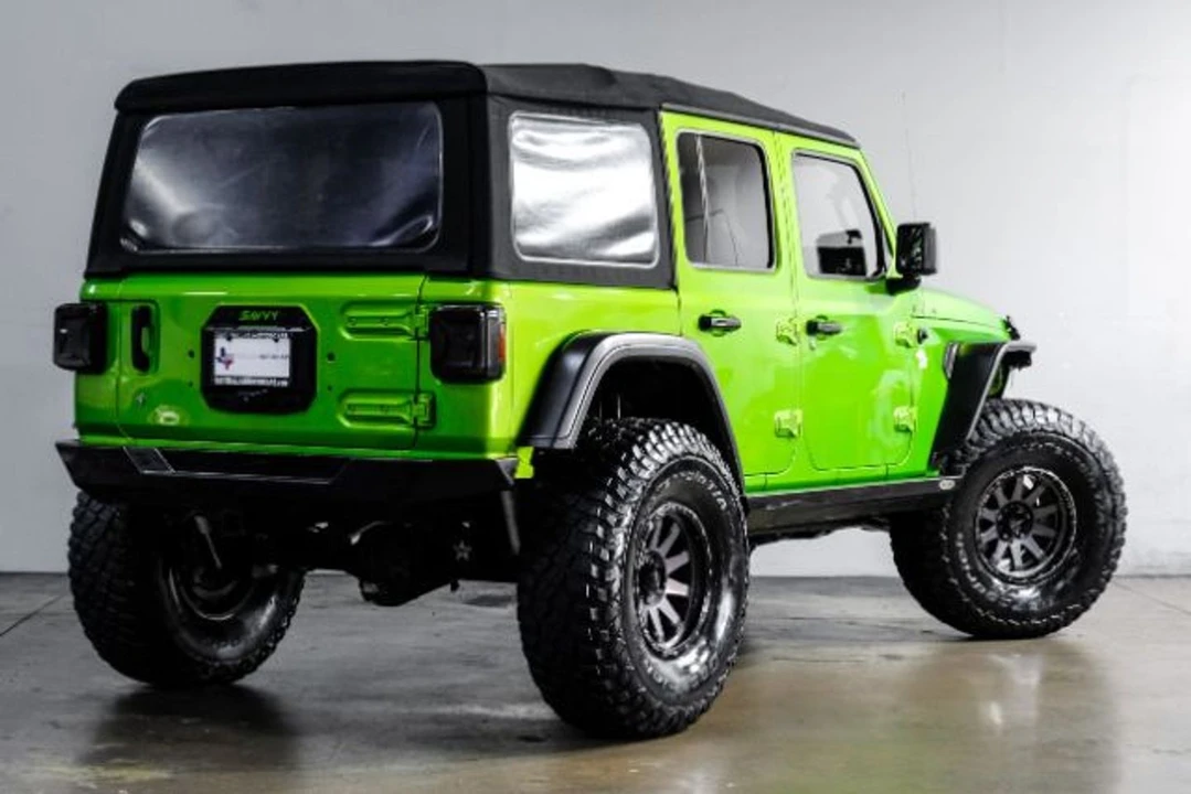2018 Jeep Wrangler - Image 10 of 12