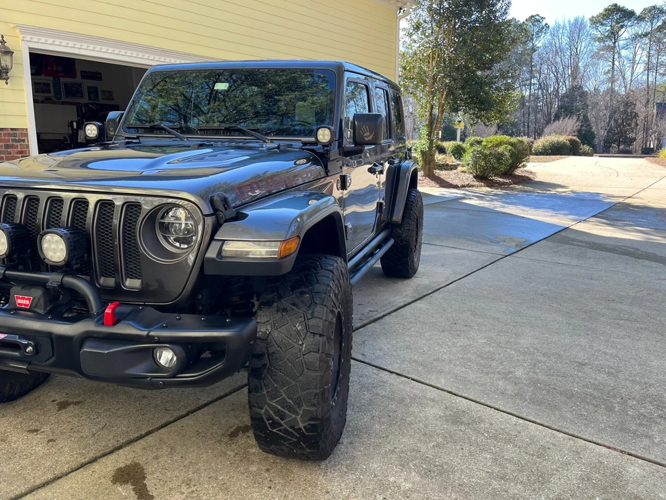 2018 Jeep JL Wrangler - Image 16 of 31