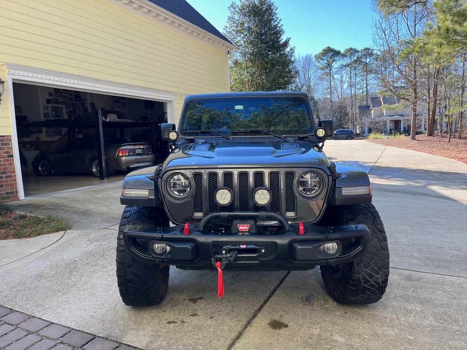2018 Jeep JL Wrangler - Image 3 of 31