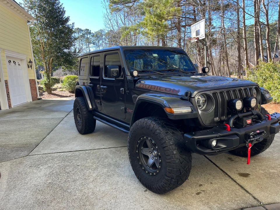 2018 Jeep JL Wrangler - Image 5 of 31