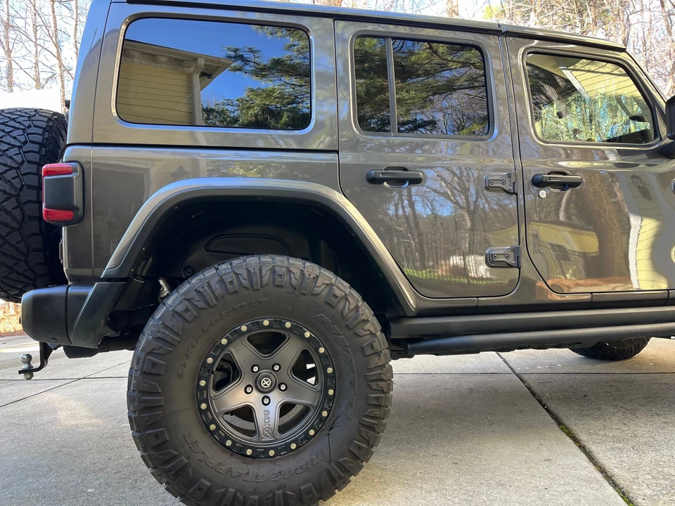 2018 Jeep JL Wrangler - Image 28 of 31