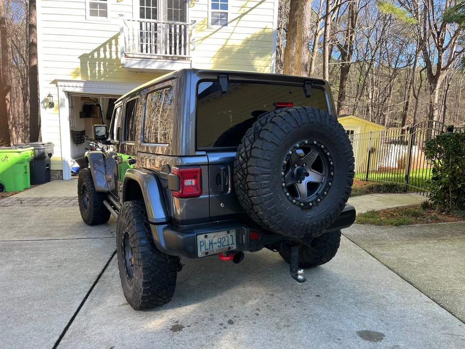 2018 Jeep JL Wrangler - Image 10 of 31