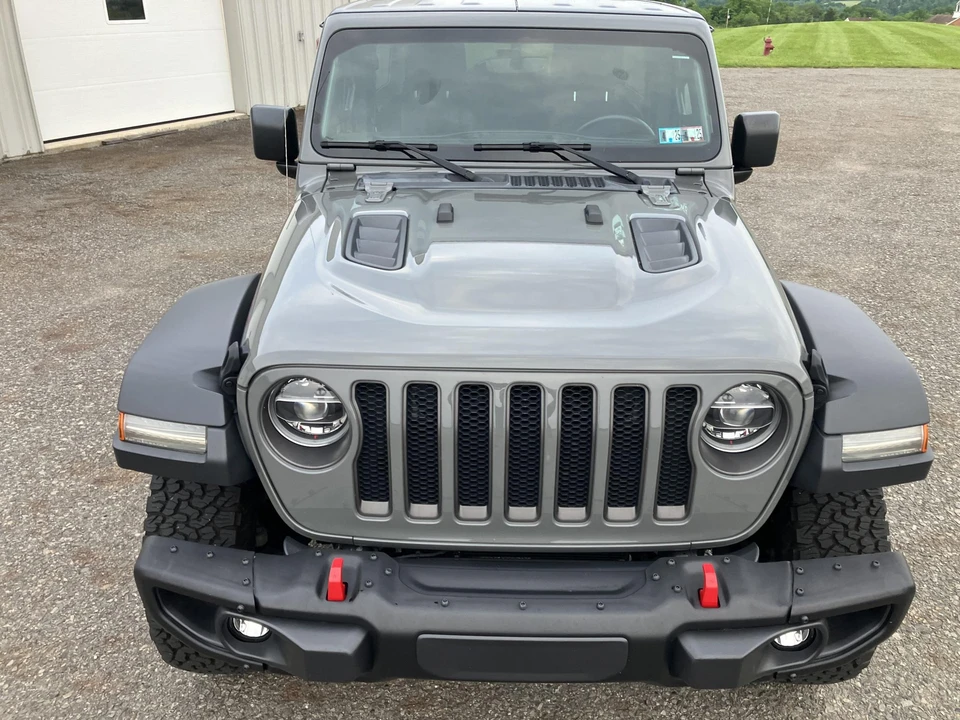 2018 Jeep JL Wrangler - Image 18 of 31