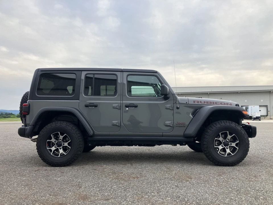 2018 Jeep JL Wrangler - Image 14 of 31