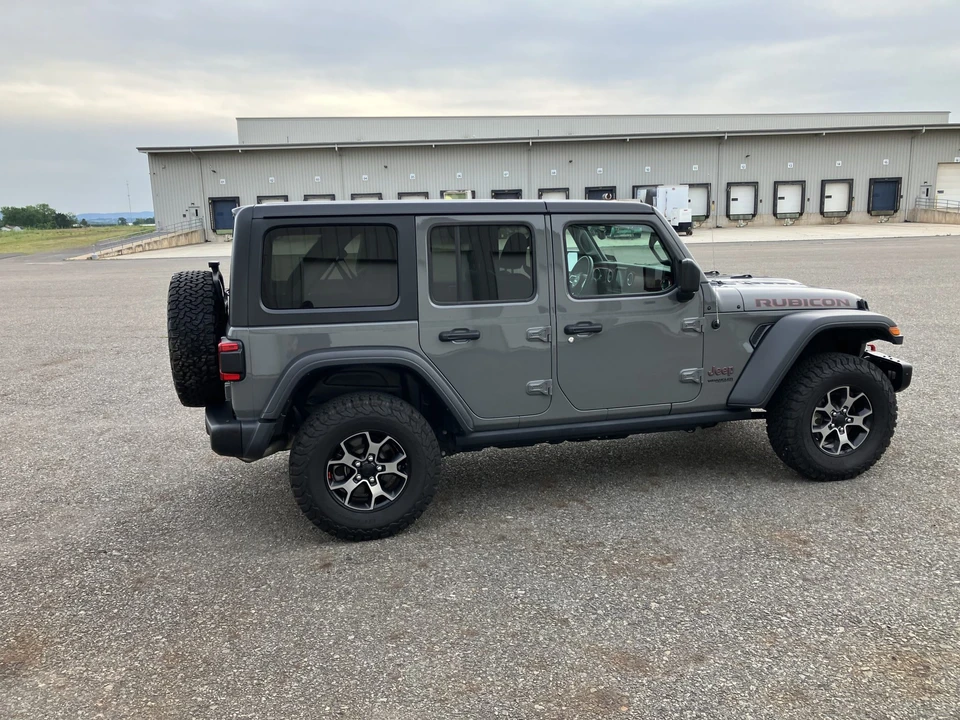 2018 Jeep JL Wrangler - Image 6 of 31