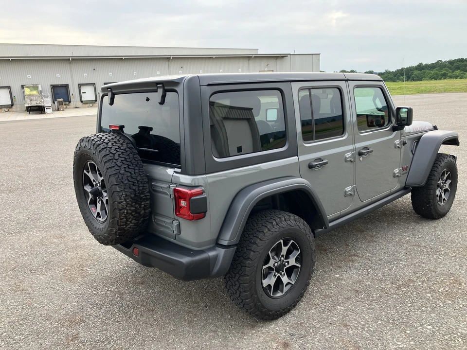 2018 Jeep JL Wrangler - Image 5 of 31