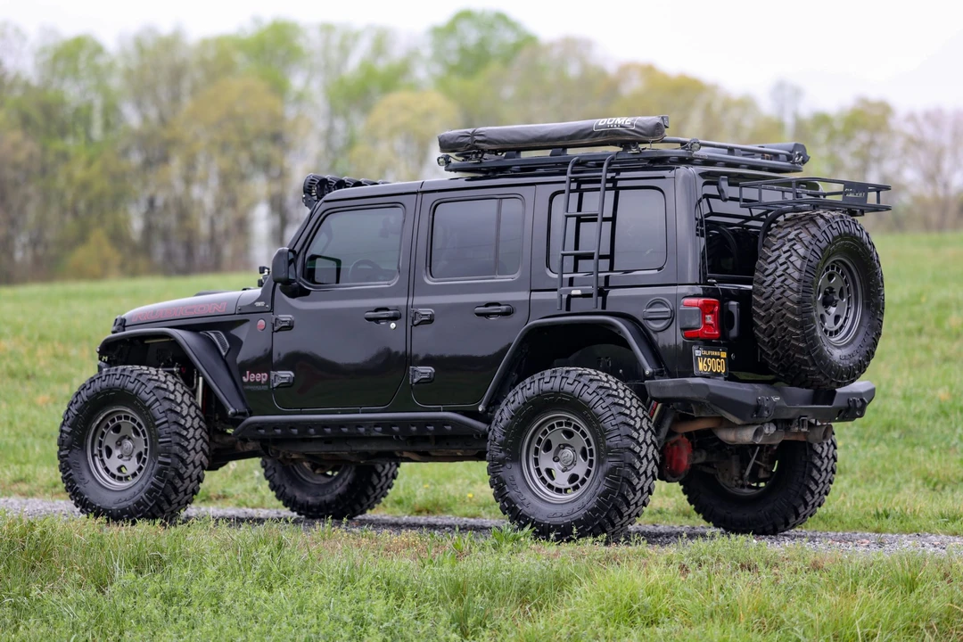 2018 Jeep JL Wrangler - Image 15 of 31