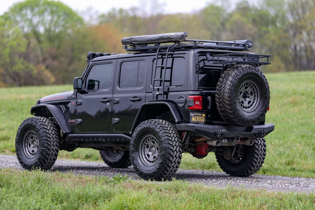 2018 Jeep JL Wrangler - Image 16 of 31