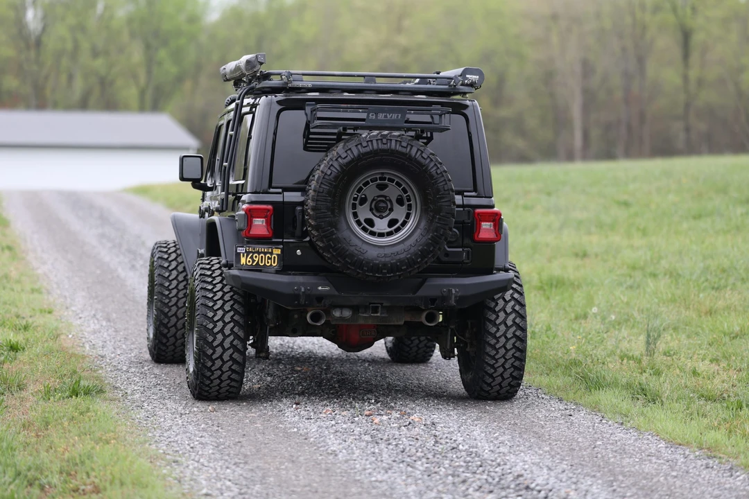 2018 Jeep JL Wrangler - Image 23 of 31