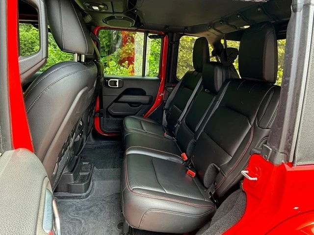 2018 Jeep - Image 18 of 31